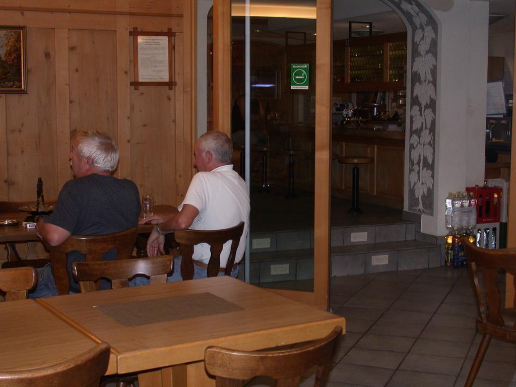 Hotel Reich Thusis Exteriör bild