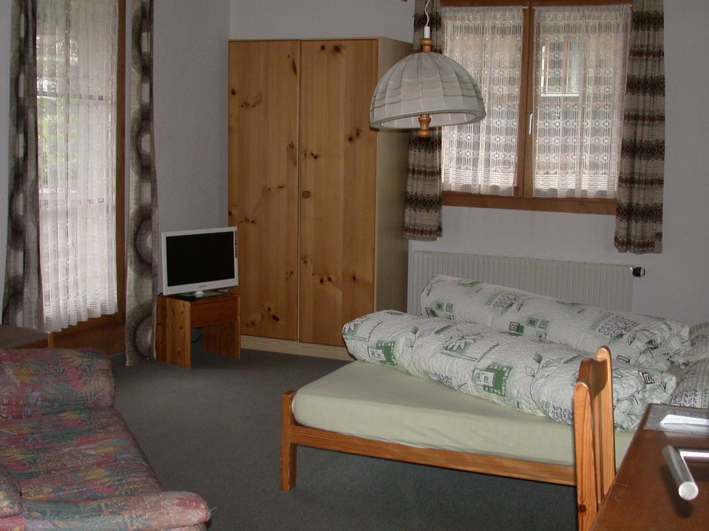 Hotel Reich Thusis Rum bild